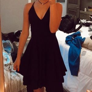 BLACK DRESS (HOMECOMING)